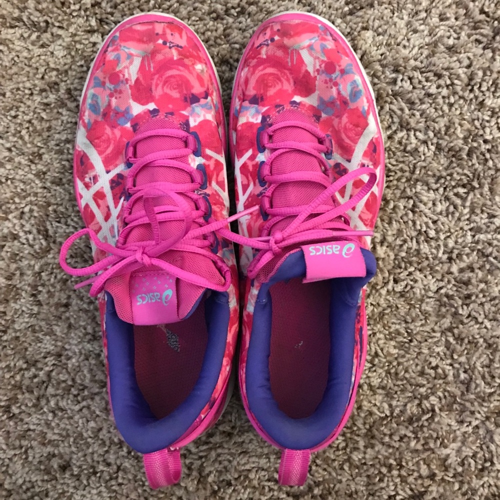 ASICS Breast Cancer Awareness Shoes